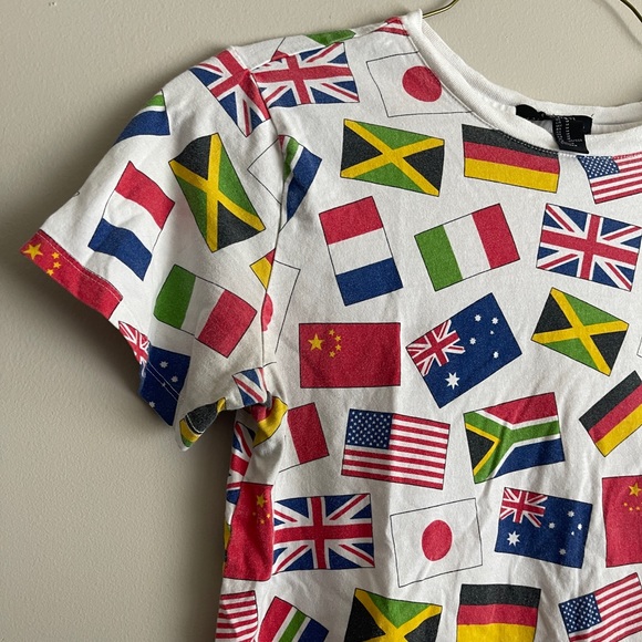 Forever 21 Flag Graphic Top Patterned M - Picture 3 of 5
